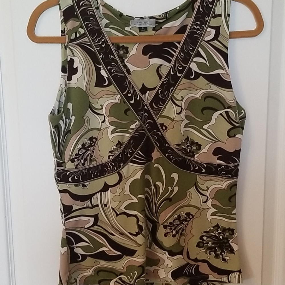 Tahari tank